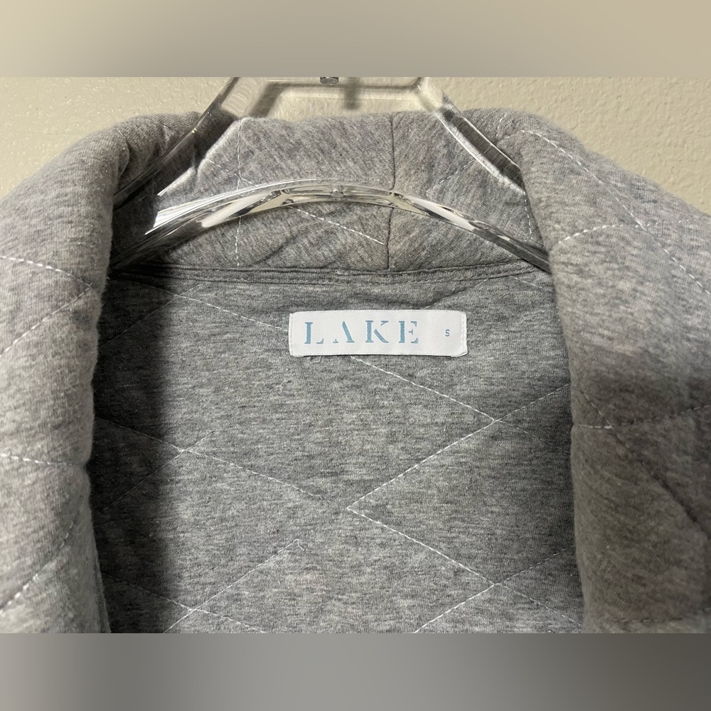 Gray Quilted Robe - Picture 3 of 10